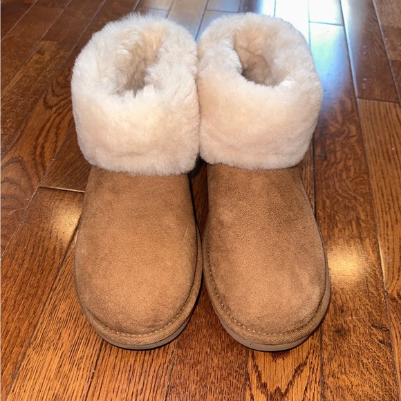 UGG mini Blakeley Faux fur trimmed boot - Picture 2 of 7